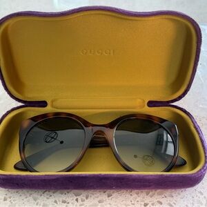 Gucci Brown Tortoise Sunglasses